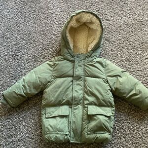 Green, Old Navy, toddler puffer coat. Size 2T